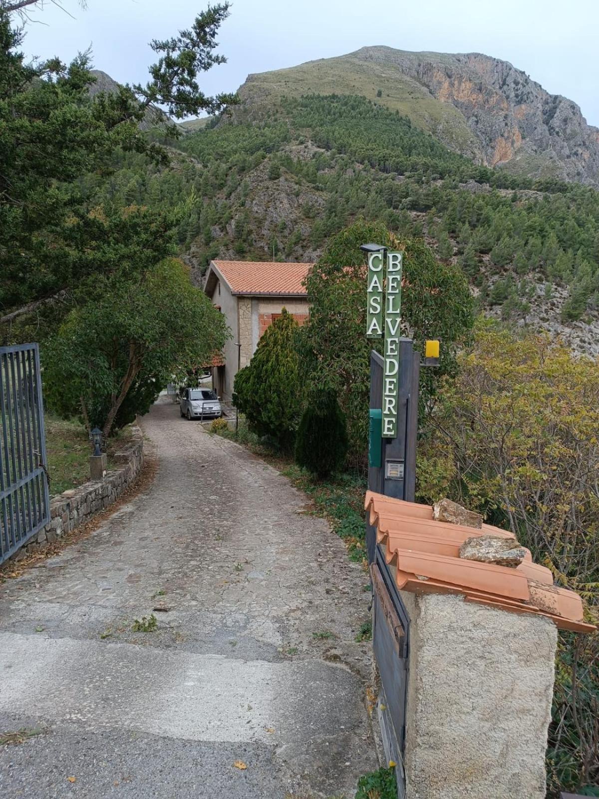 Casa Belvedere Isnello ภายนอก รูปภาพ